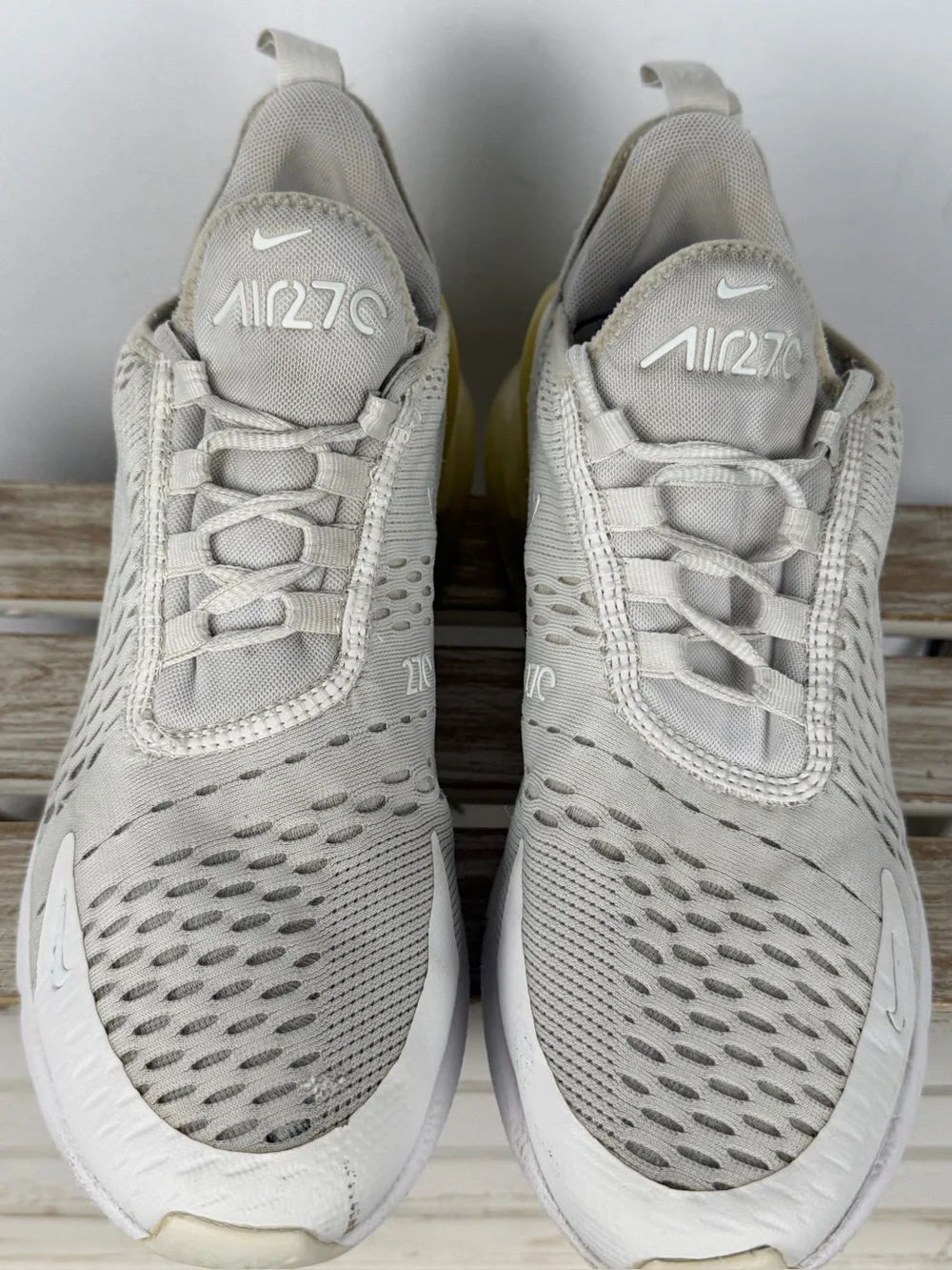 Nike Air Max 270 sneakers in a light bone, white color way size 7Y